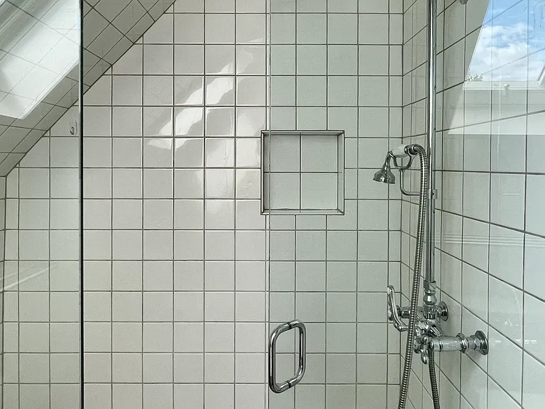8032 N Oswego Ave — Photo 12