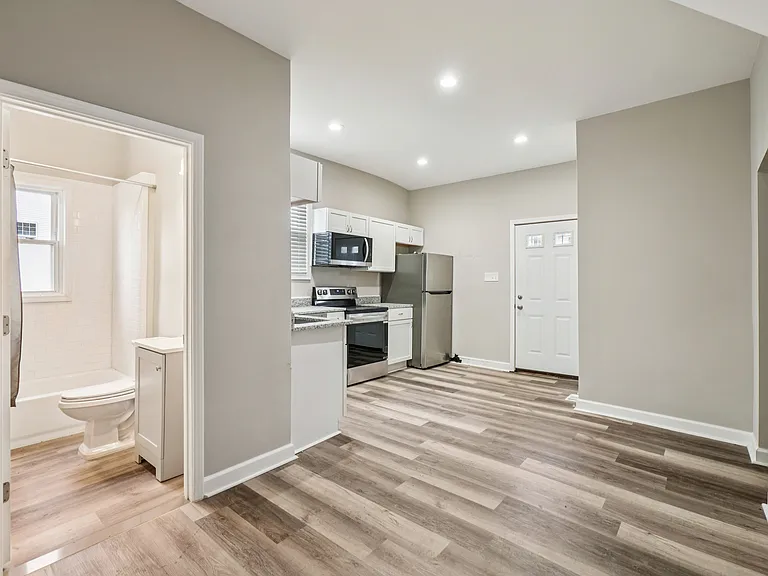 3820 Wabash St — Photo 17