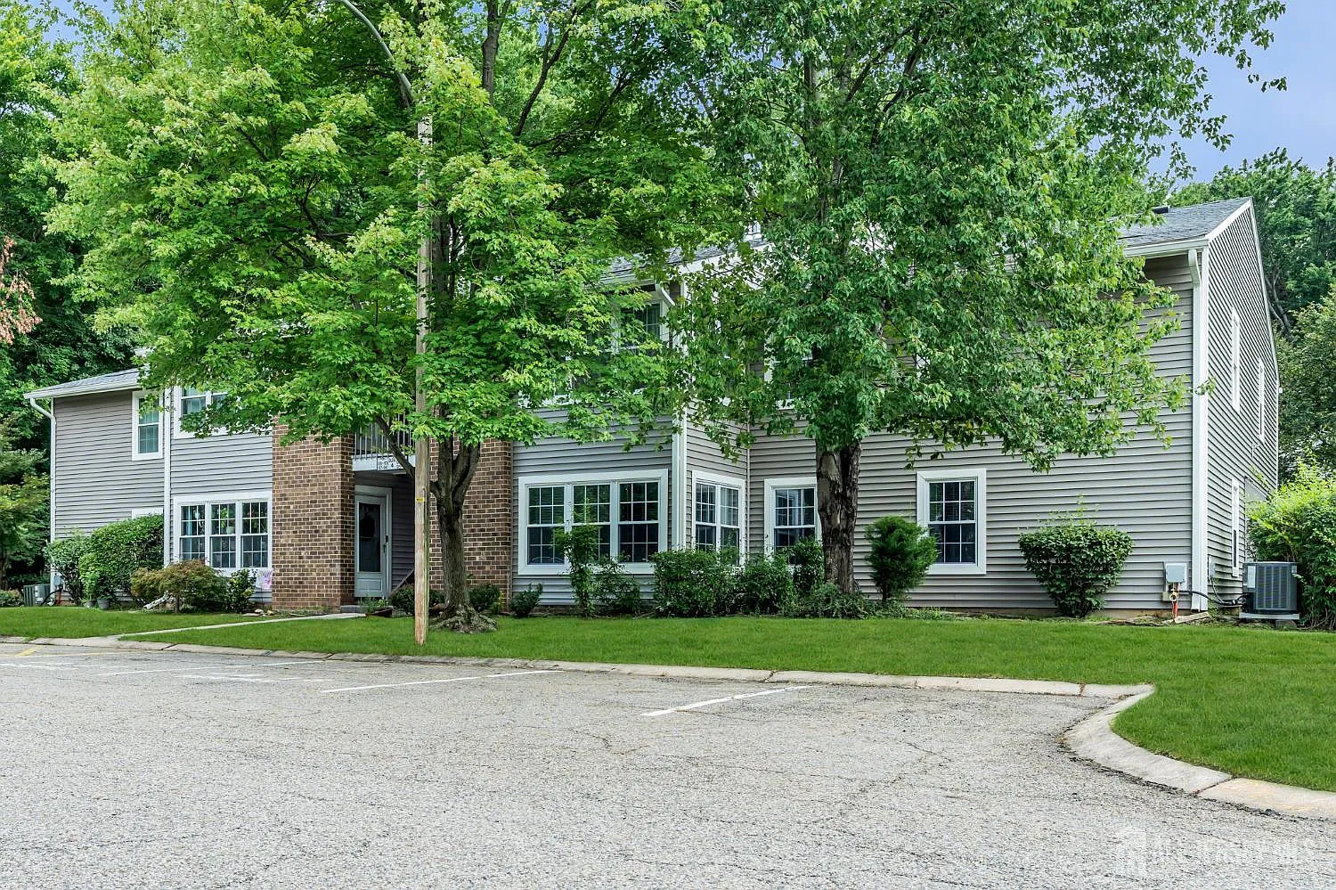 2 bed, 2.0 bath, $2,600 — Photo 3