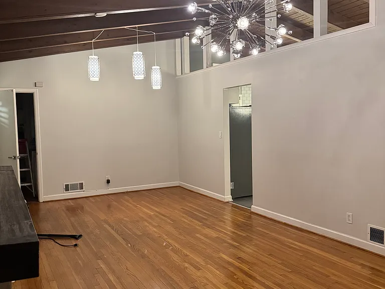2338 Tanglewood Cir NE — Photo 37