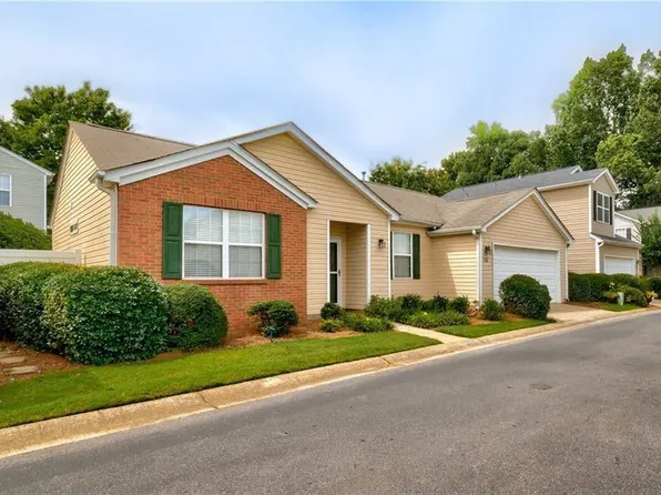 224 Harmony Ct, Milton, GA 30004