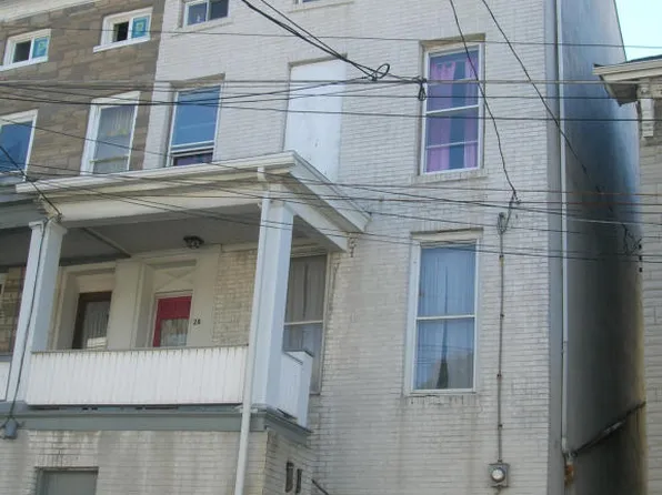 28 Hunter St, Tamaqua, PA 18252