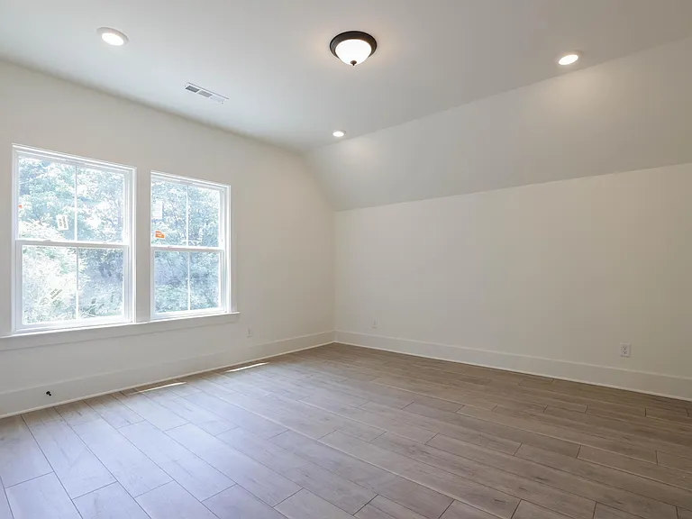 219 Fairground St #101-A — Photo 10