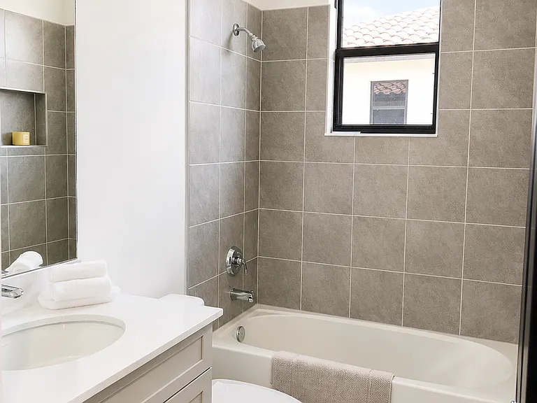Full bathroom on second floor