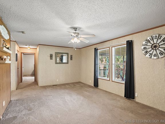 3rd image of 31185 W Highway 66