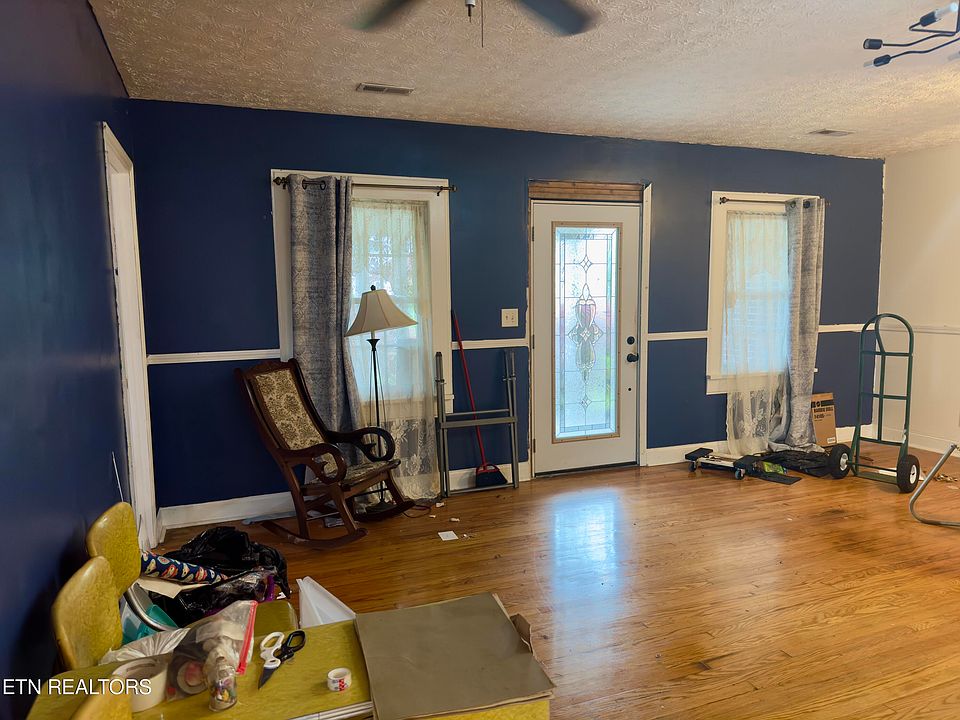 5112 Jacksboro Pike, Knoxville, TN 37918 Zillow