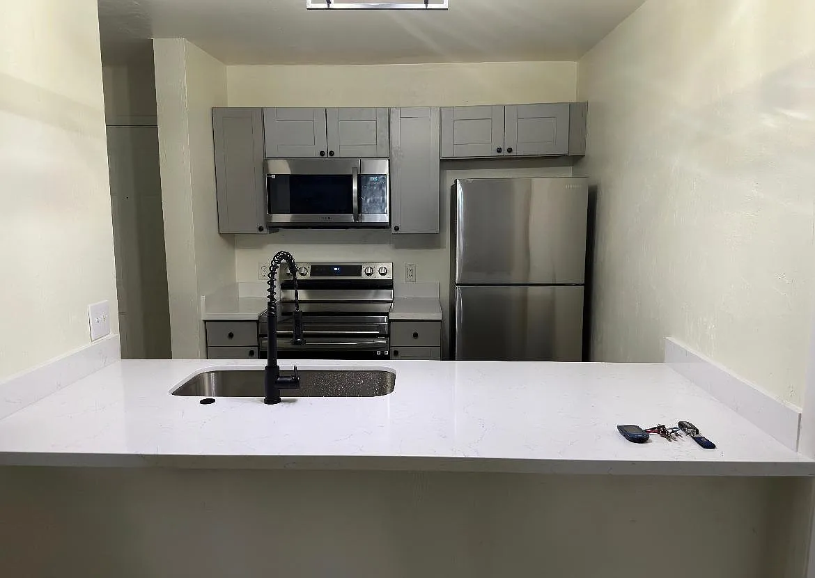 SW 23rd St, Gainesville — Photo 1
