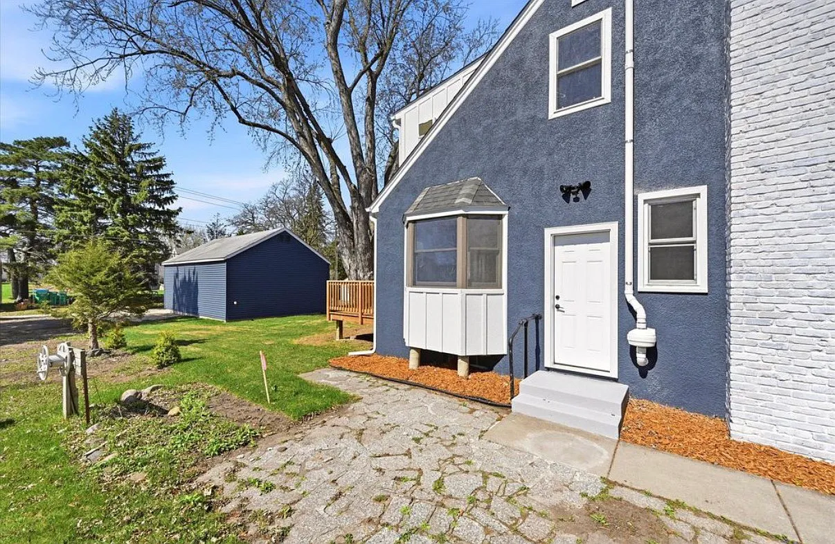 3370 Library Ln — Photo 3