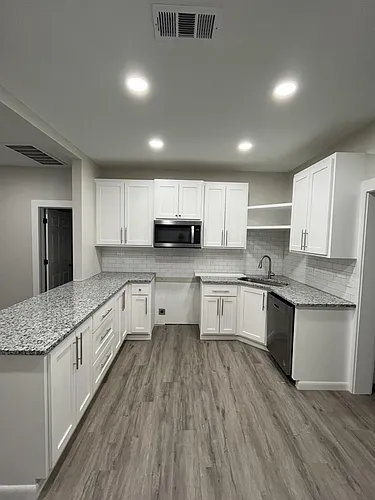 502 Crescent Ave Photo 1