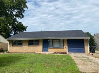 1411 Hartford Rd, Manhattan, KS 66502