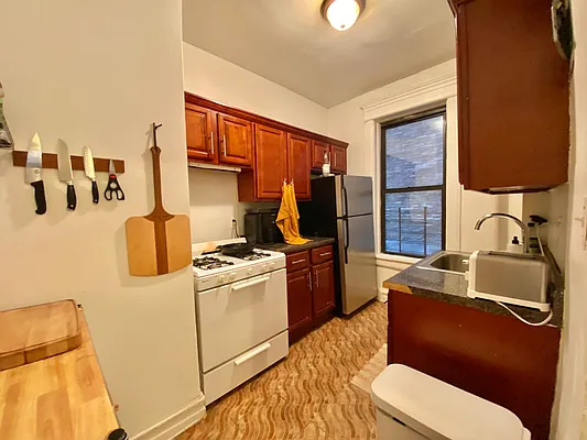 Rented by Simply Brooklyn Realty Inc | media 7