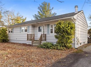 50 Indian Run Trl, Smithfield, RI 02917