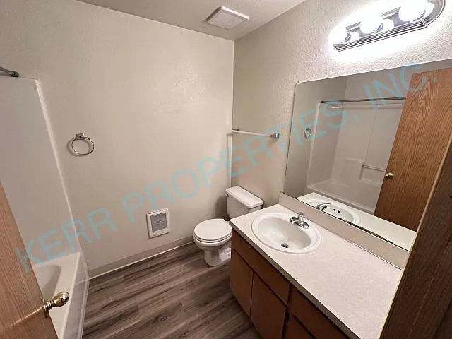 2211 SE 96th Dr — Photo 9