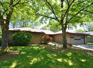 18410 Indian Creek Dr, Lake Oswego, OR 97035