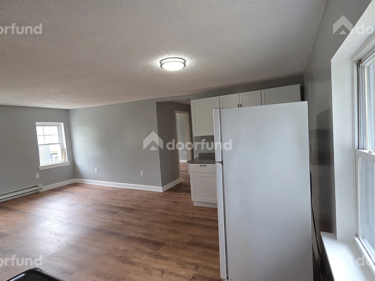 2 bed, 650 sqft, $1,350 — Photo 4