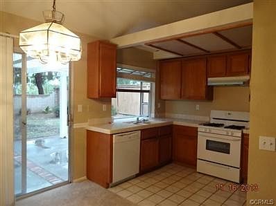 4th image of 10667 Hyacinth Ln
