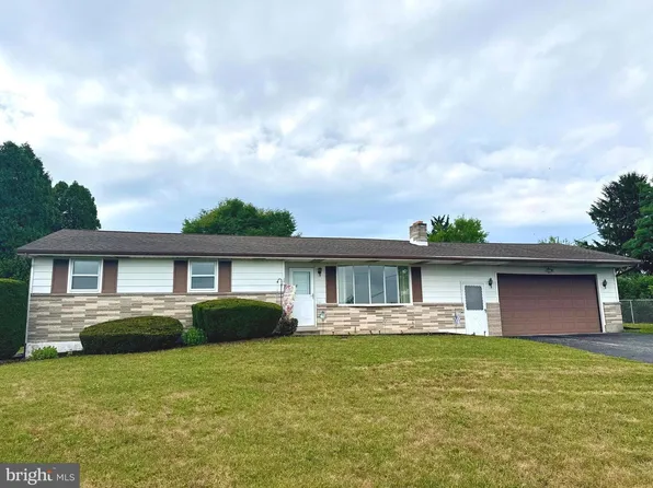 3591 Emig School Rd, Dover, PA 17315