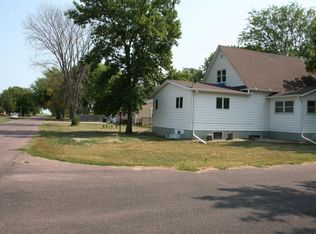 201 E 4th St, Mount Vernon, SD 57363
