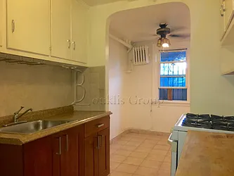 Rented by Bouklis Group