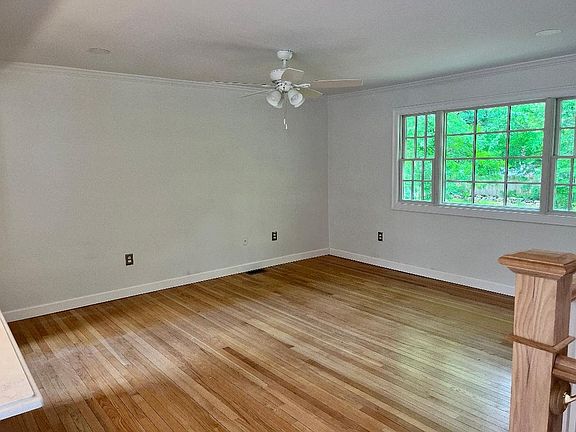 5th image of 101 Bachelor St
