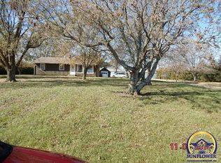 19031 South Rd, Mayetta, KS 66509