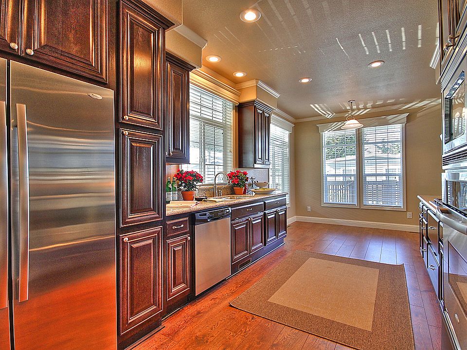 1st image of 113 Timber Cove Dr