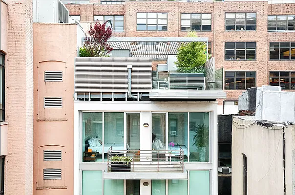 Rented by Compass | media 42