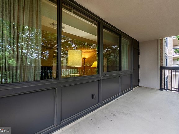 5th image of 3709 S George Mason Dr APT 205