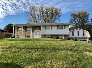 4820 Landon Ct, Kingsport, TN 37664