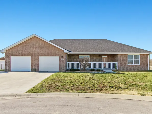 1760 Bell Ford Dr W, Seymour, IN 47274