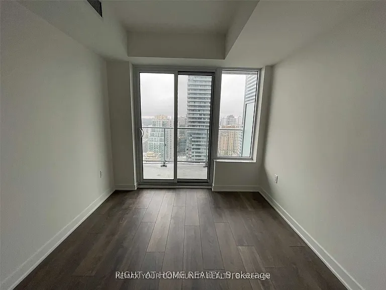 195 Redpath Ave #2407 — Photo 11