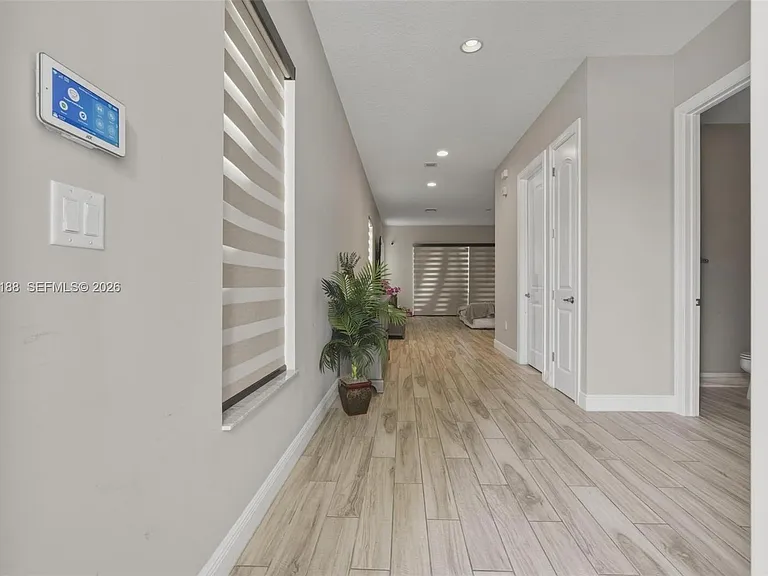 8815 NW 37th Dr — Photo 2