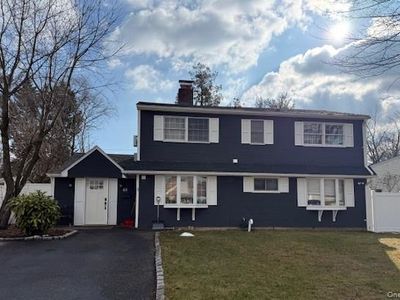 65 Prince Lane, Westbury, NY, 11590