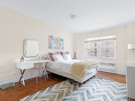 2nd image of 40 E 9th St APT 5L