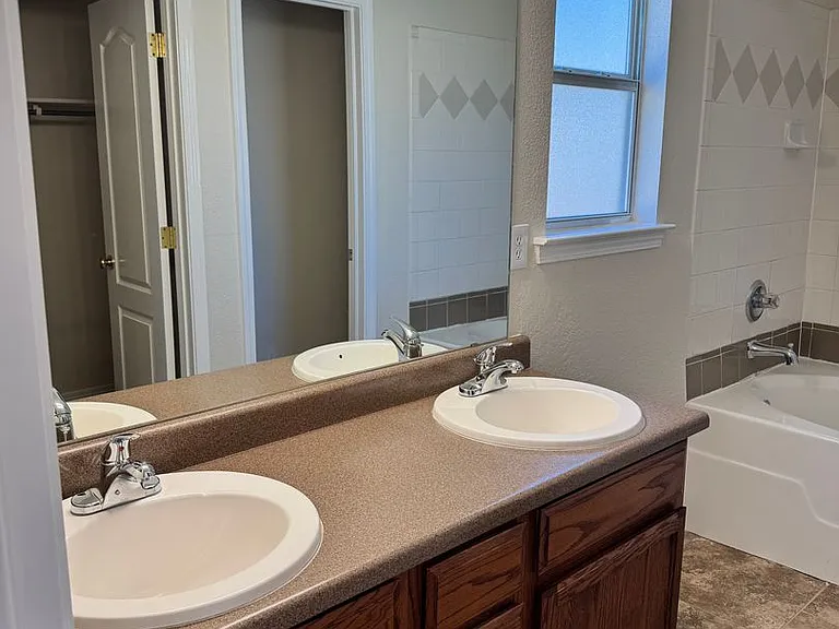1326 Magoffin Pl — Photo 22
