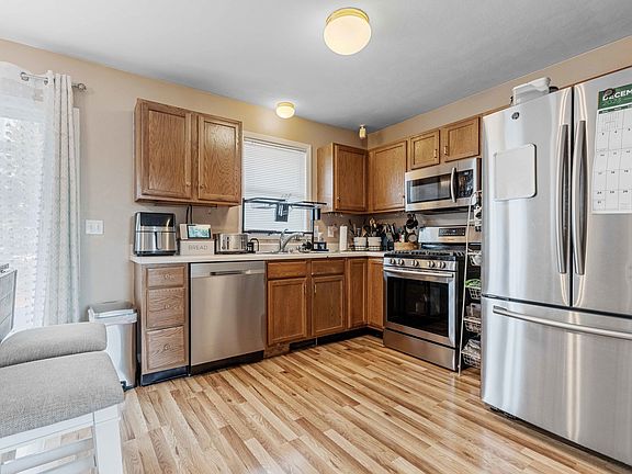 3rd image of 396 Karls Ct