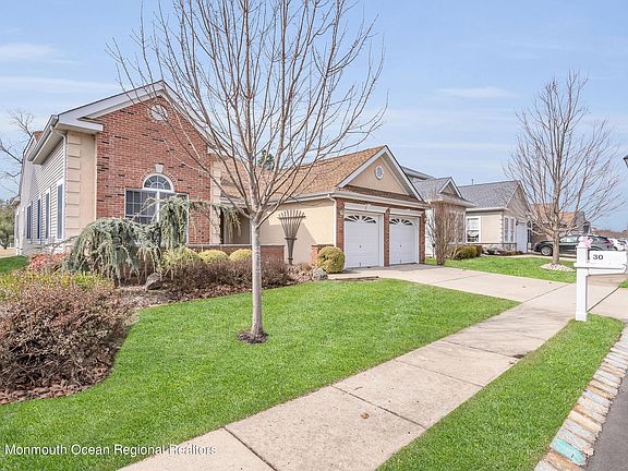 4th image of 30 Medinah Ct