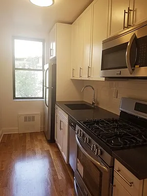 Rented by Compass | media 14