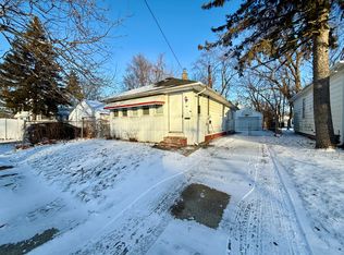 911 Knapp Ave, Flint, MI 48503