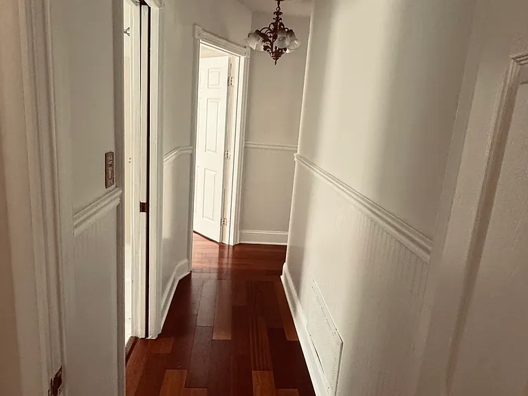 2820 N Buena Vista St — Photo 44
