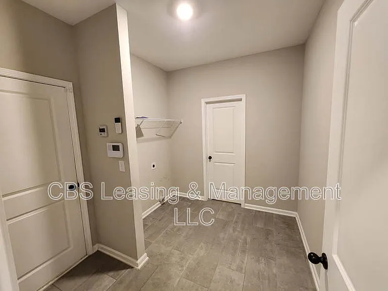 2112 Sequoia Dr — Photo 14
