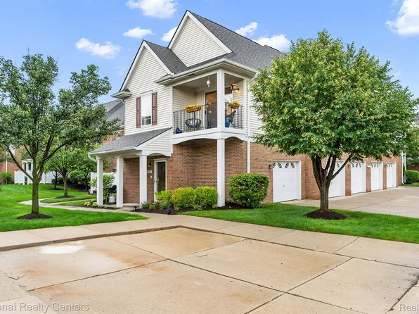 2936 Cottonwood Dr Unit C, Waterford, MI 48328