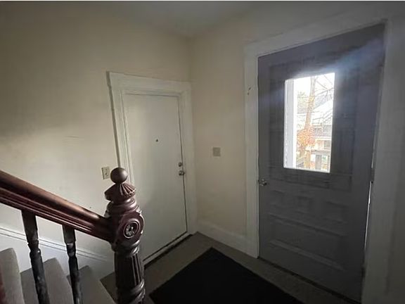 5th image of 91 6th St APT 2