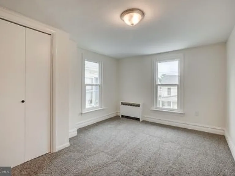 246 Park St — Photo 14