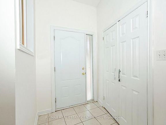 5th image of 16 McLaughlin Rd N