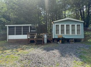 433 Fox Ter, Gouldsboro, PA 18424