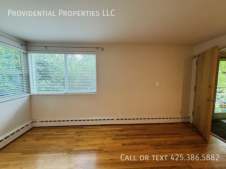 2113 N 37th St #3 — Photo 4