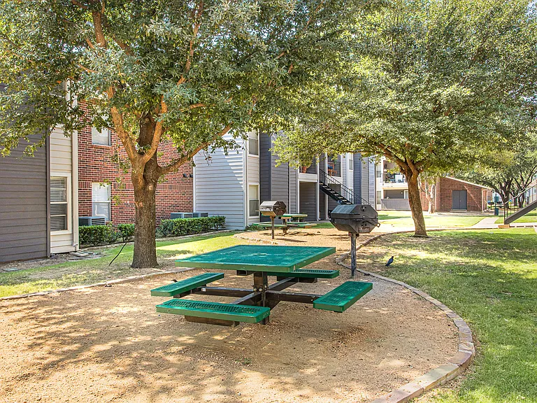 Oak Tree Village — Photo 5