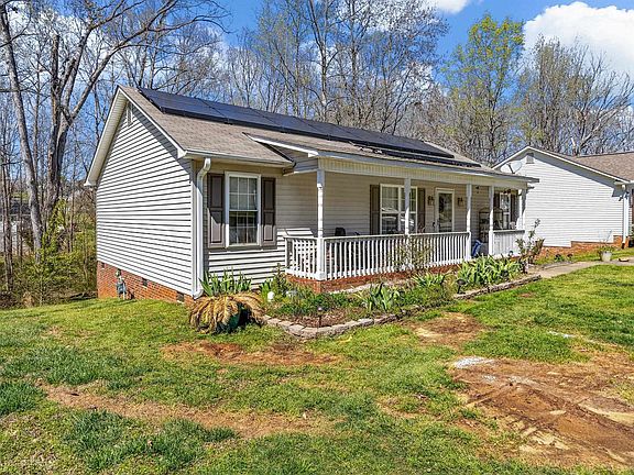 3rd image of 549 Holly Run Ct