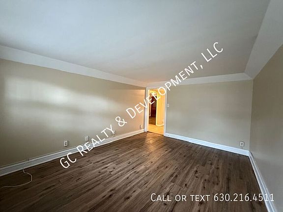4th image of 842 Beloit Ave #Gf